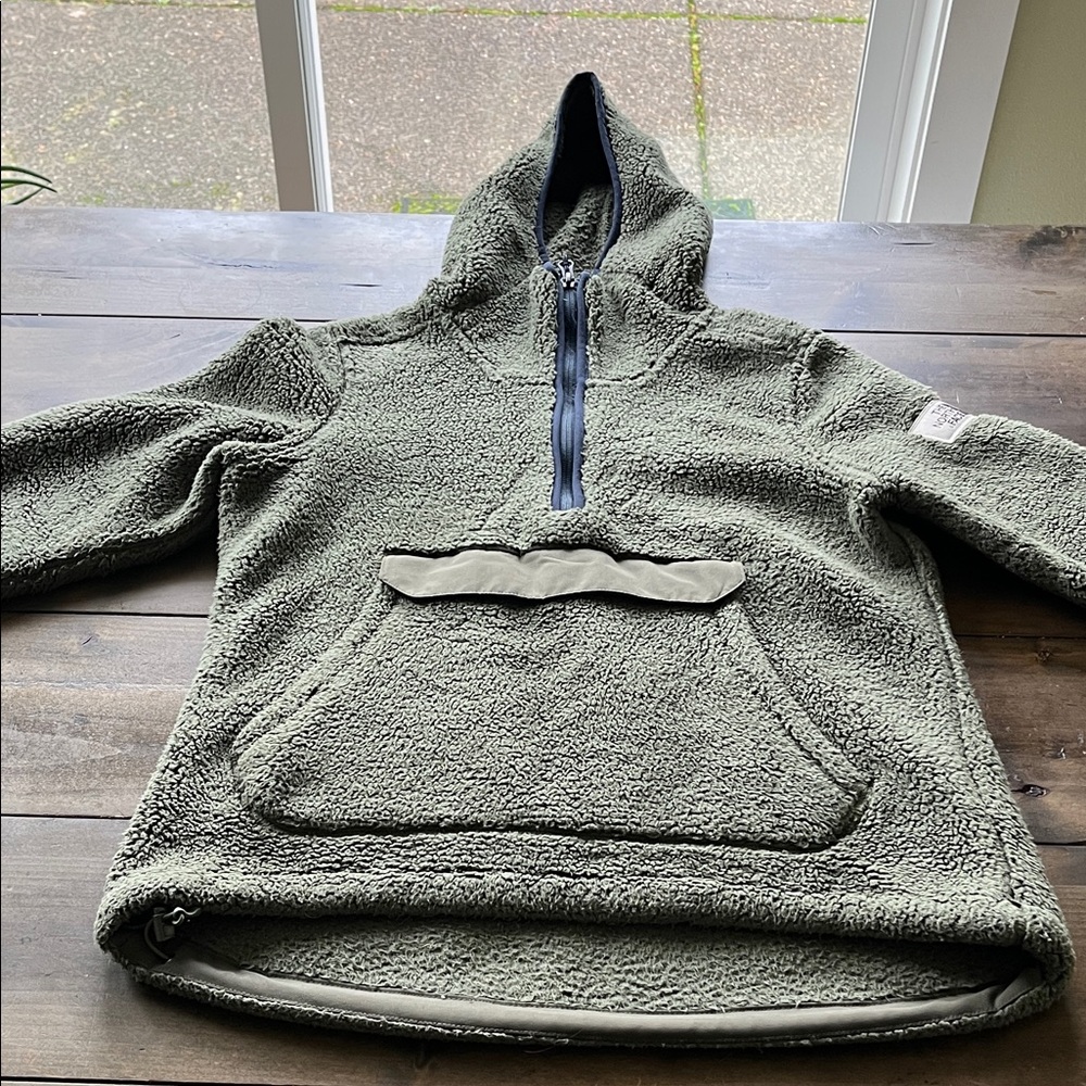 North Face Women’s Olive Green Fleece Jacket